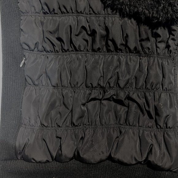 Calvin Klein | Women's Black Puffer Vest With Removable Collar Sherpa Fur - Picture 5 of 6